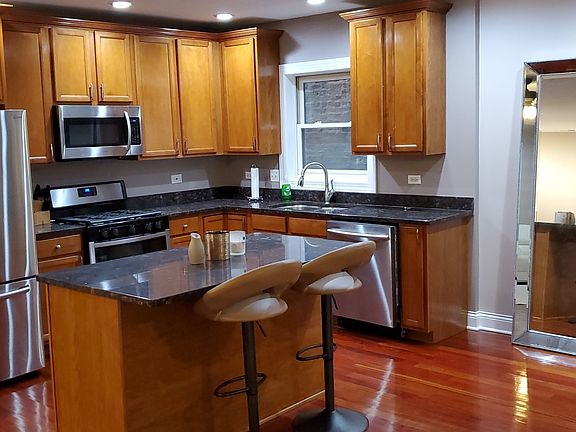 4th image of 6835 S Cornell Ave APT 1S