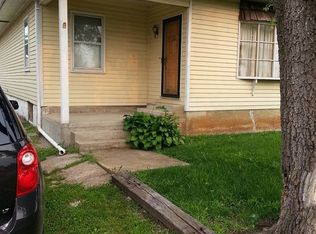 1316 N Main St, Dupo, IL 62239
