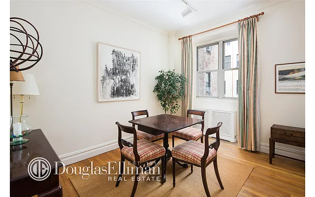 Sold by Douglas Elliman | media 14