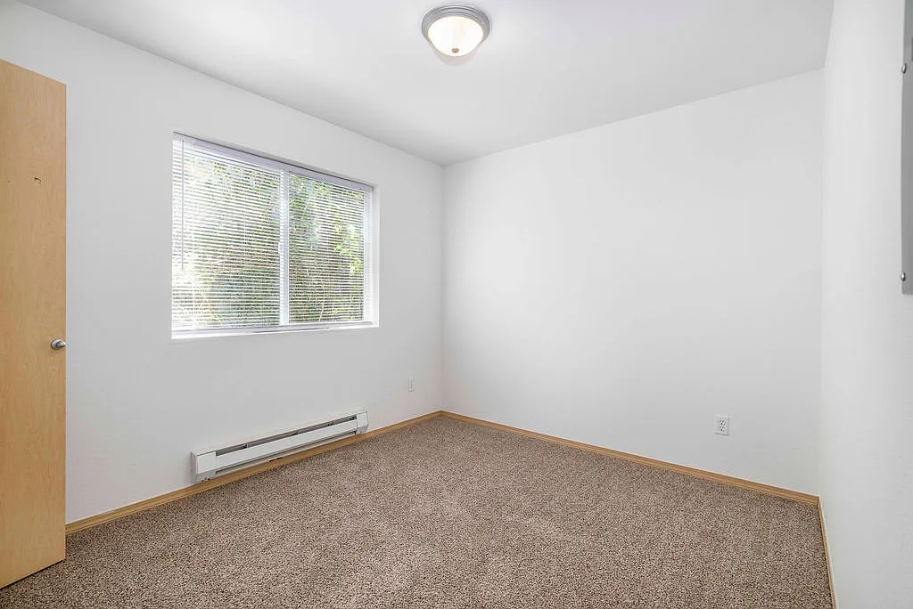 2 bed, 911 sqft, $1,850 — Photo 4