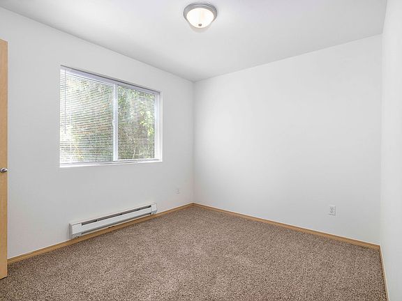 4th image of 3716 Rucker Ave