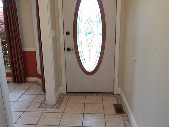4th image of 2700 Hampton St