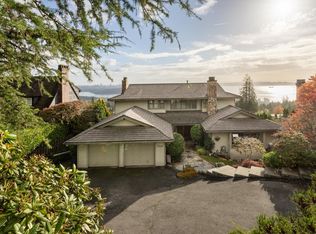 2346 Westhill Dr, West Vancouver, BC V7S 2Z5