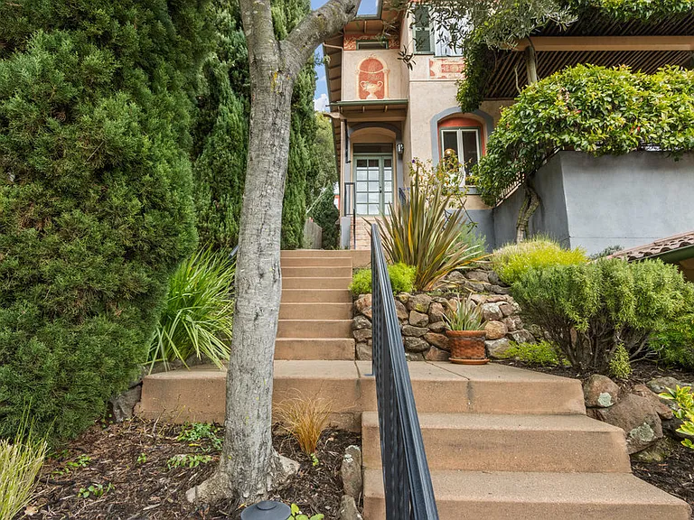 6362 Broadway Ter — Photo 19
