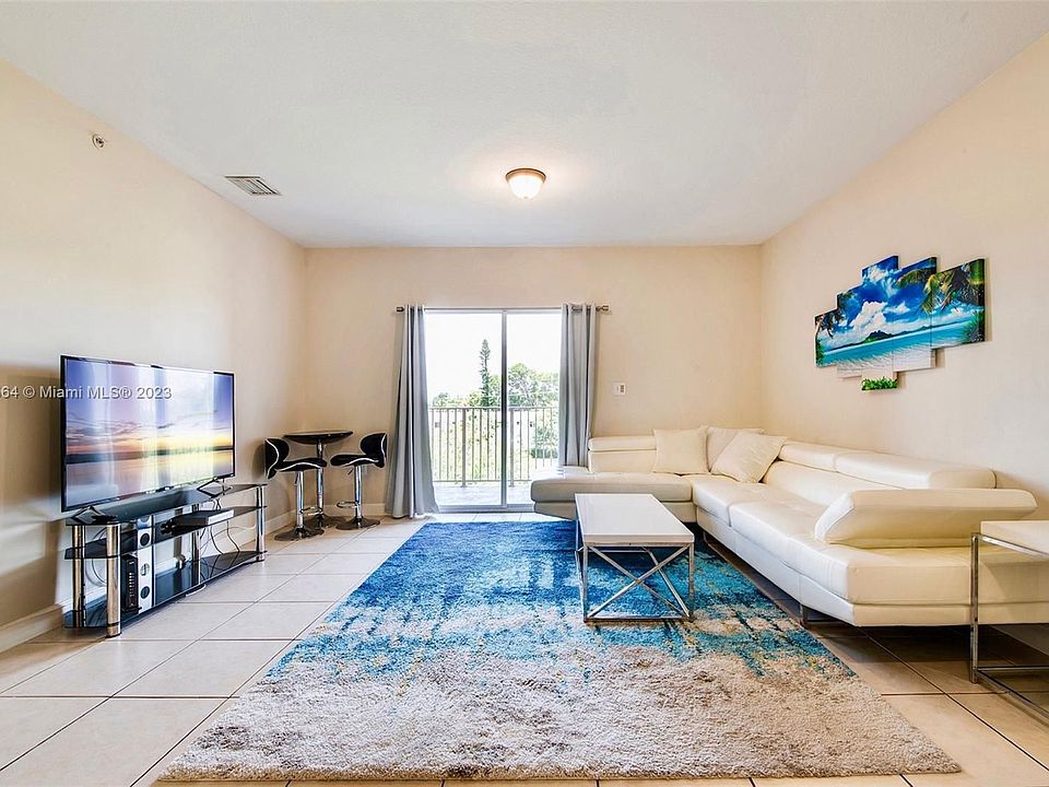 1st image of 1300 NE 109th St APT 304