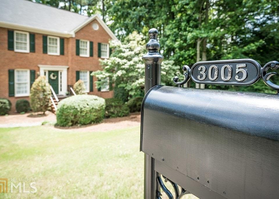 1st image of 3005 Tallowood Dr NW