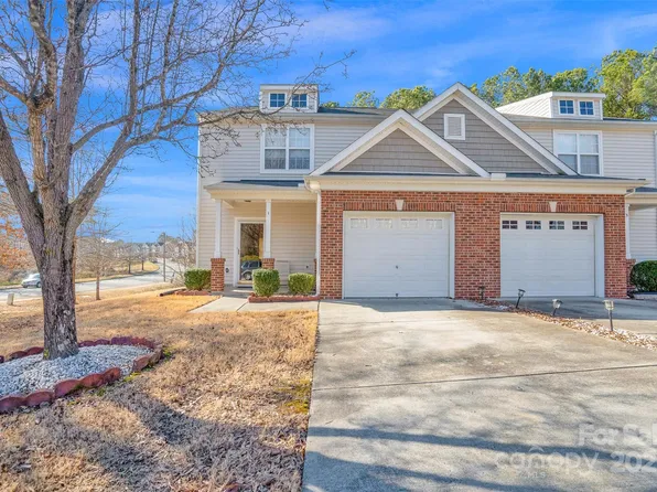 1 Red Feather Ct, Durham, NC 27704