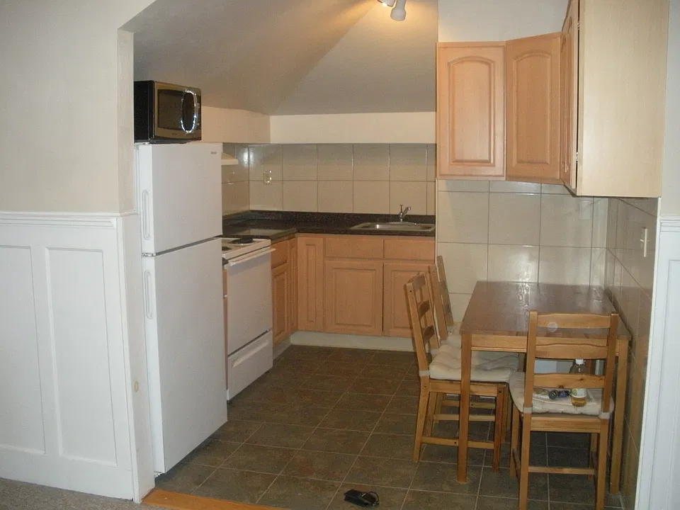 359 S Pacific Ave #5