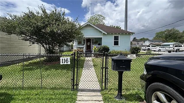 3 bed, 2.0 bath, 1343 sqft, $2,500 — Photo 3