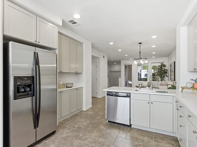 482 Tristania Ter — Photo 10