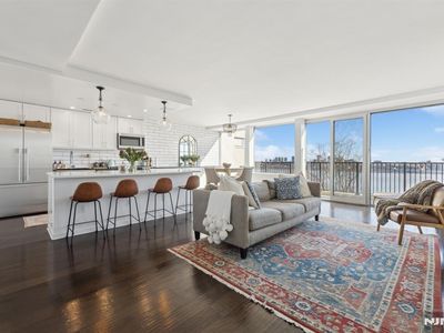 3 Horizon Rd APT G3, Fort Lee, NJ, 07024