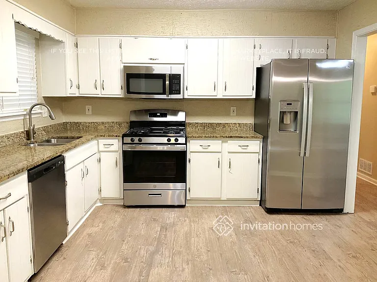 1393 Mountain Overlook Ct — Photo 8