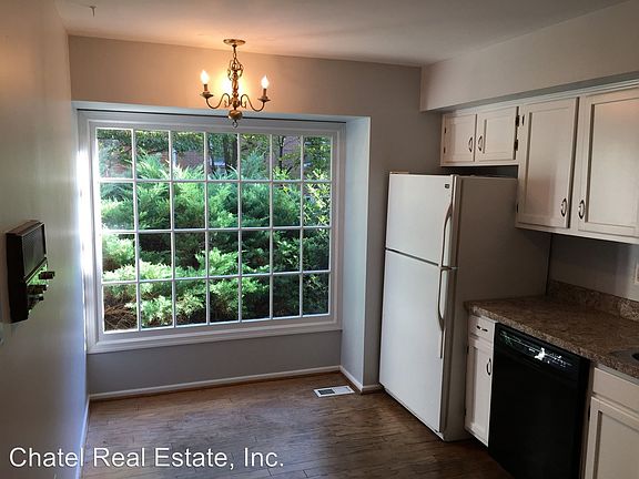 5th image of 6625 McLean Ct