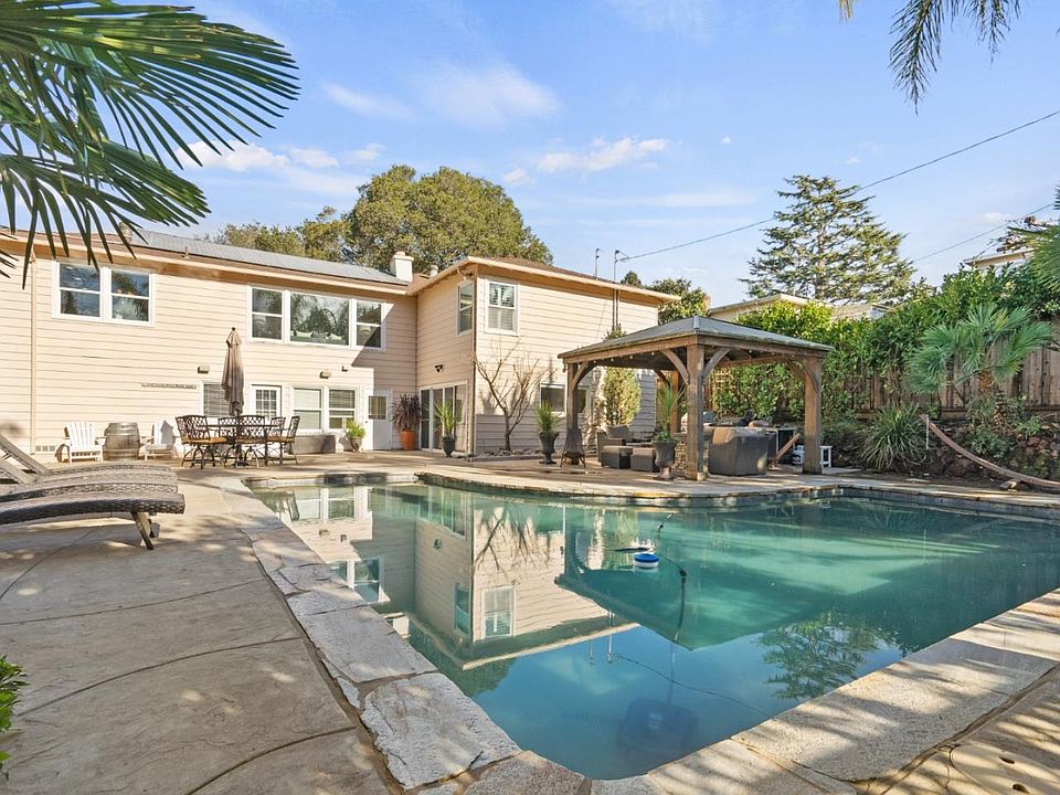 2nd image of 3804 Alameda De Las Pulgas