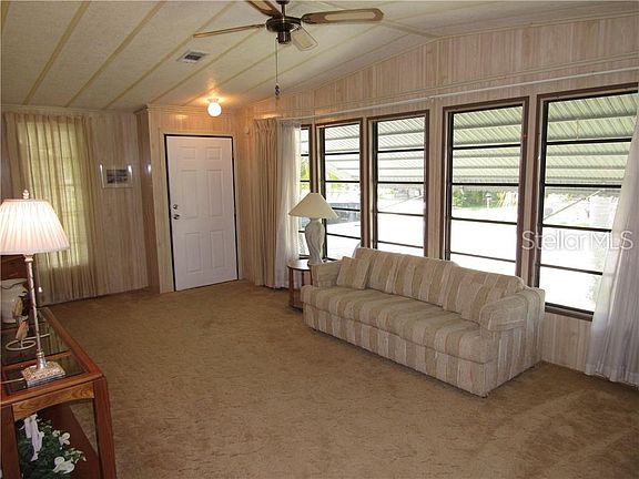 4th image of 376 Catamaran Ct