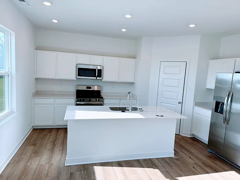 1079 Bald Tree Dr — Photo 6
