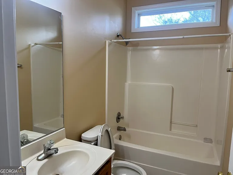 423 Cobblestone Way — Photo 12