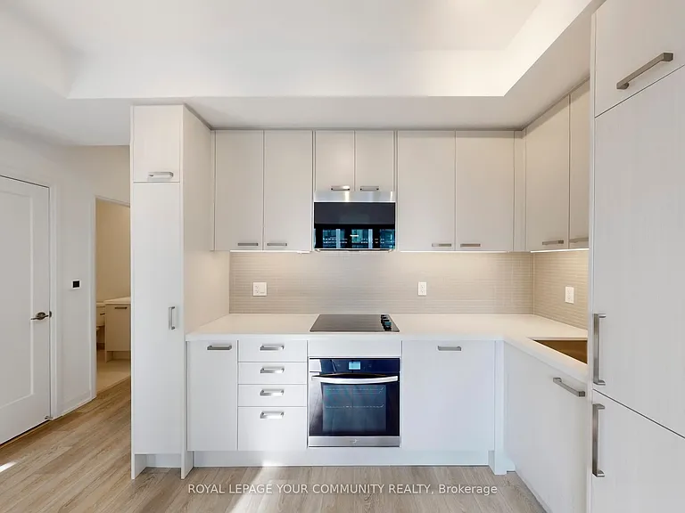 20 Soudan Ave #2504 — Photo 9