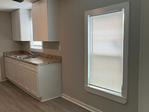 2nd image of 3512 Adair St #3524-1/2