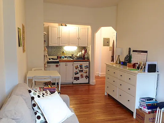 Rented by New York is Home | media 6