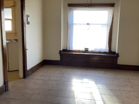 3rd image of 1705 E Midlothian Blvd