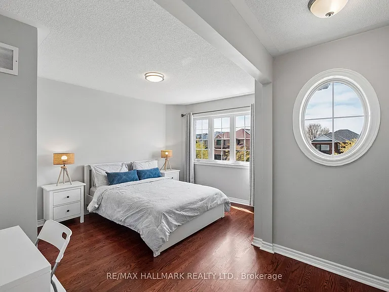 43 Nobbs Dr — Photo 30