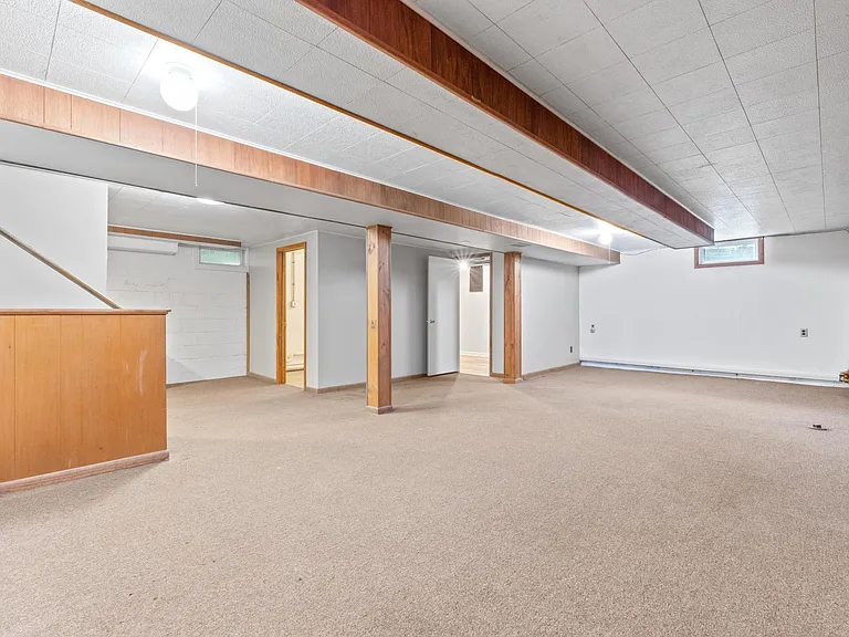336 Maplewood Dr — Photo 13