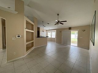 4th image of 45 Renworth Ln