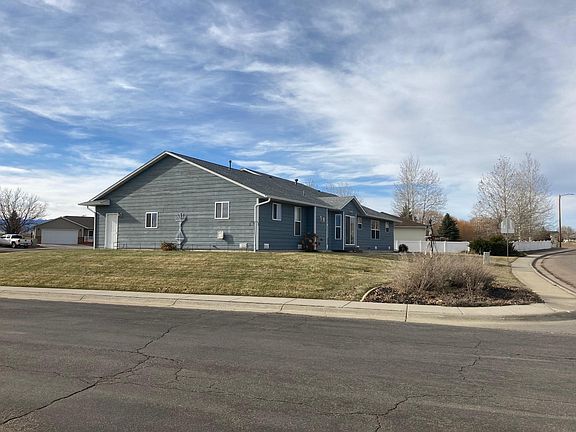 2nd image of 1731 Lupine Ct
