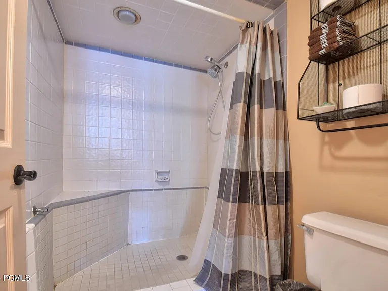 1402 Empire Ave #2A — Photo 8