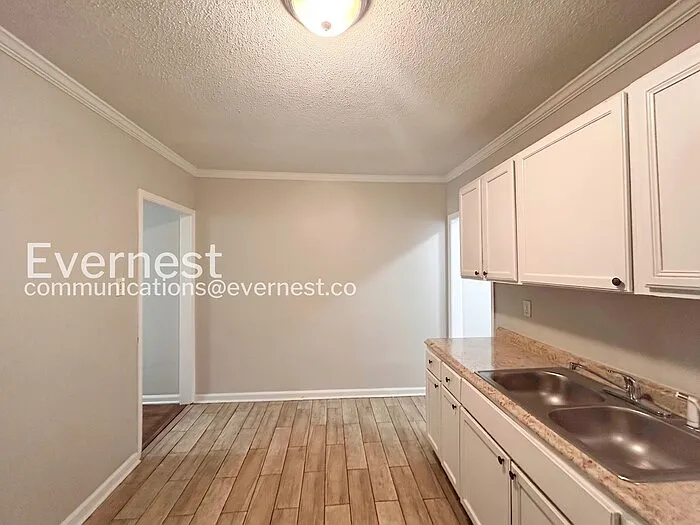 362 Hewlett Rd — Photo 7