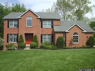 177 Lakecrest Blvd, Hinckley, OH 44233