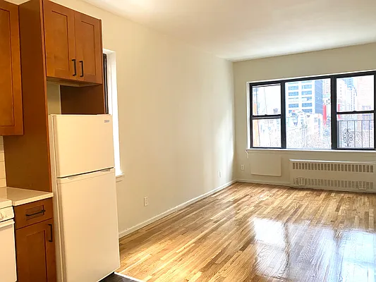 Rented by Compass | media 7