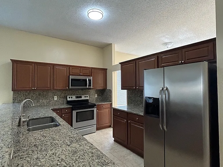 13367 Luxbury Loop — Photo 24