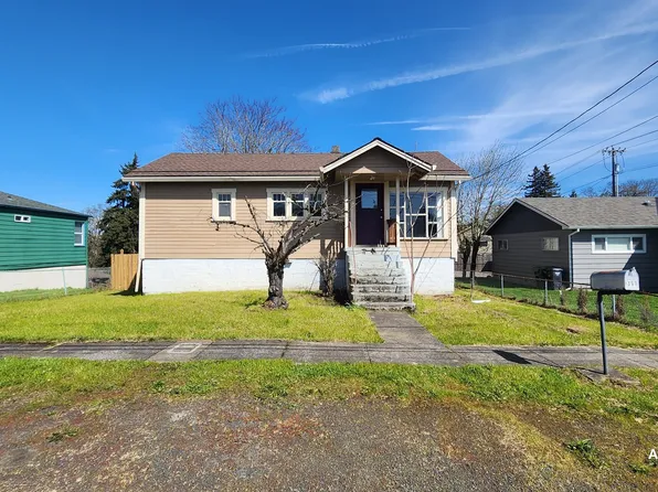 390 S 7th St, Saint Helens, OR 97051