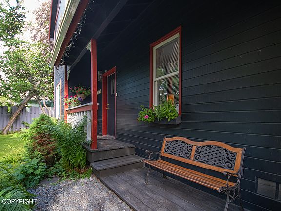 4th image of 213 Lee Dr