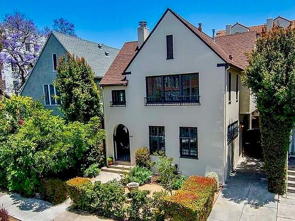2nd image of 404 S Cloverdale Ave