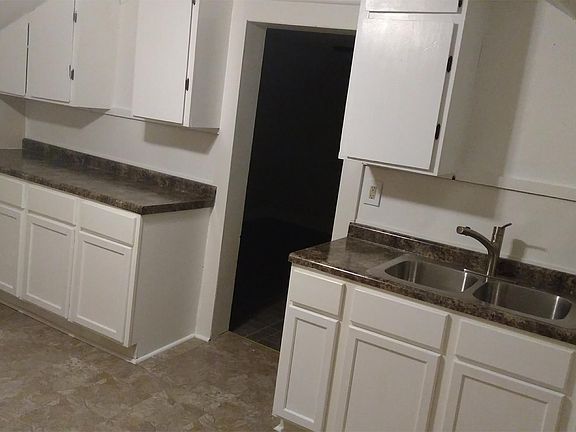 2nd image of 11 N Washington St #2