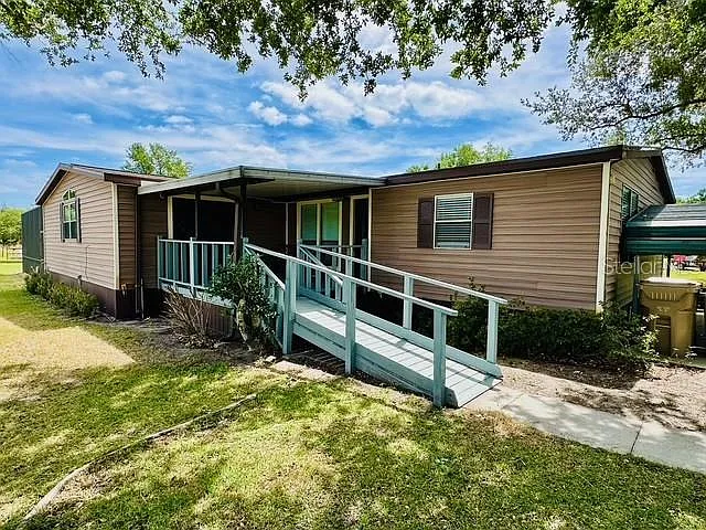 3 bed, 2.0 bath, 1920 sqft, $2,400 — Photo 3