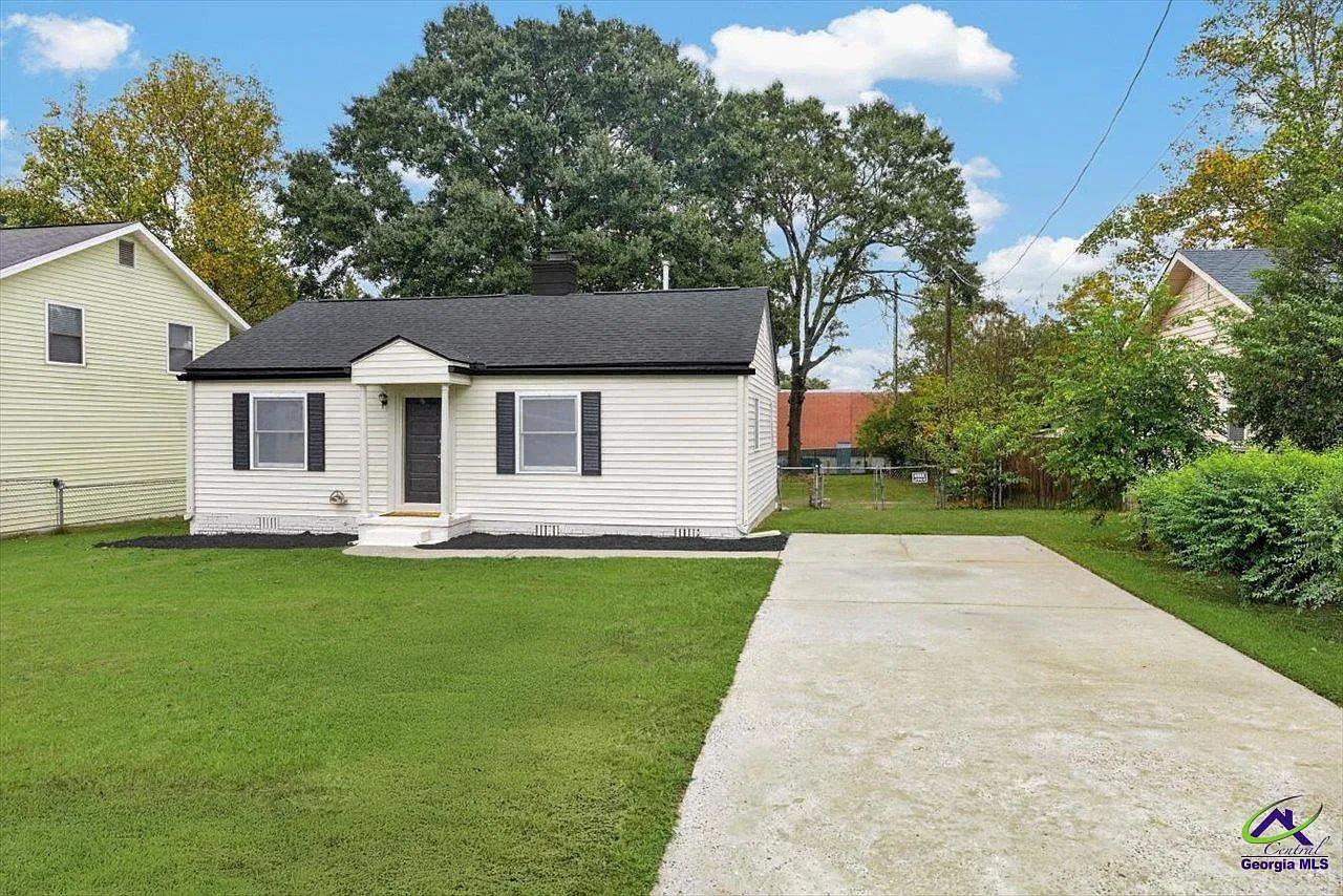 2 bed, 1.0 bath, 900 sqft, $1,250 — Photo 4
