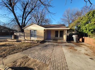 1327 Mountain Lake Rd, Dallas, TX 75224