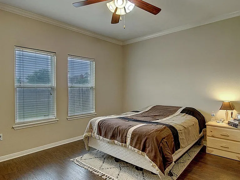 7538 Angelwing Dr — Photo 5