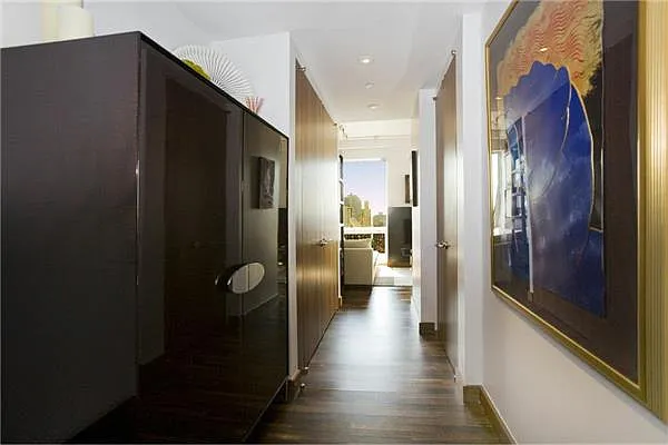 Rented by R New York | media 50