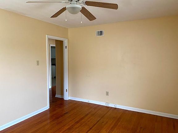 4th image of 1263 Laudeen Dr APT 4