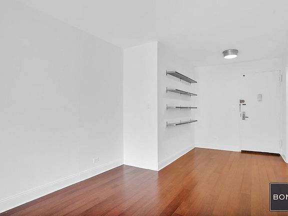 5th image of 201 E 17th St APT 2E