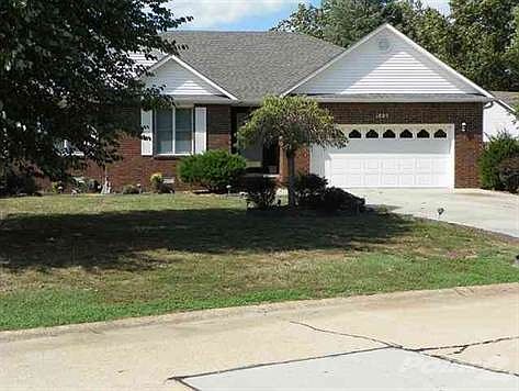 1st image of 1805 Whispering Oaks Pl