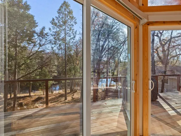 21786 Crystal Lake Dr, Sonora, CA 95370