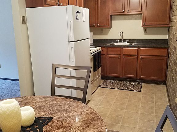 4th image of 102 Kellywood Mnr