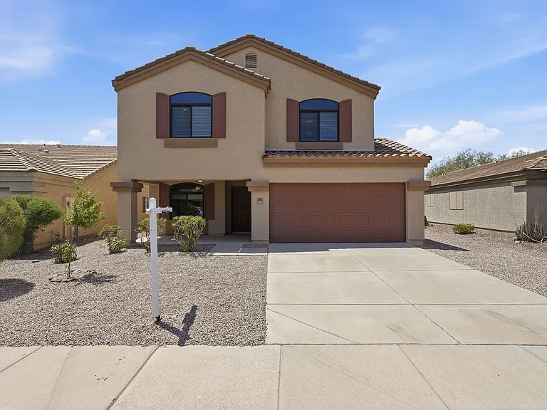 573 W Lucky Penny Place Copper Vista Phase #1 — Photo 1