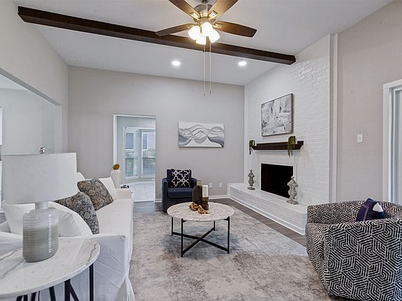 4th image of 4918 Cliffwood Dr